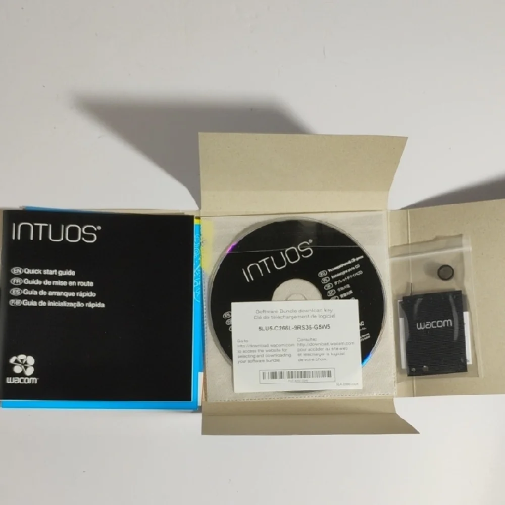 Intuos Wacom Black Digital Drawing Tablet with Stylet & Multi-Touch